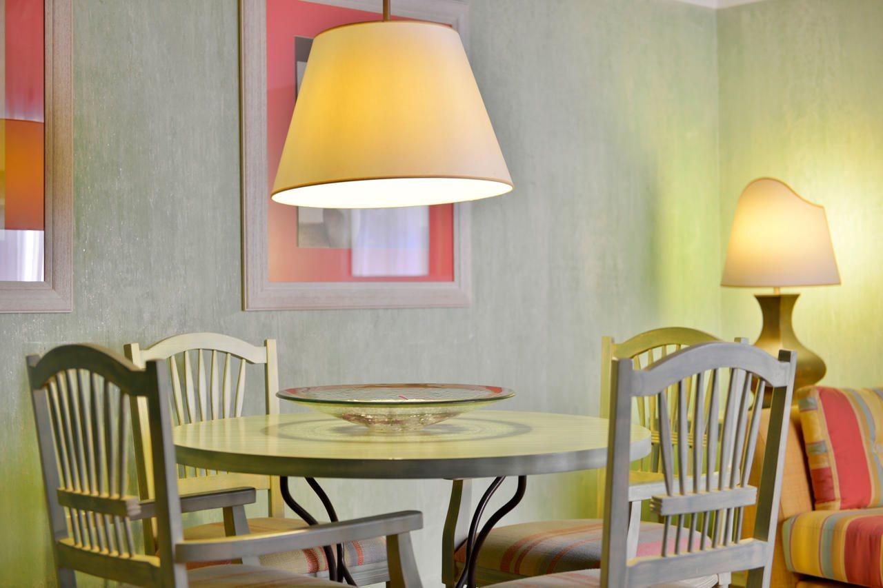 Pestana Vila Sol - Vilamoura Premium Golf Resort Kültér fotó A table lamp